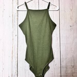 Rue 21 Olive Green Thin Strap Knitted Bodysuit With Snap Closure Sz M NWOT